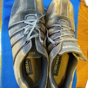 SKECHERS SHOES SIZE 10 USED BLACK